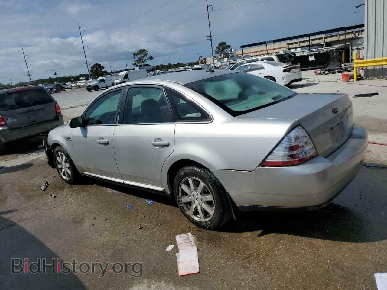 2008 FORD TAURUS - VIN: 1FAHP24W28G167493 - Фото 2