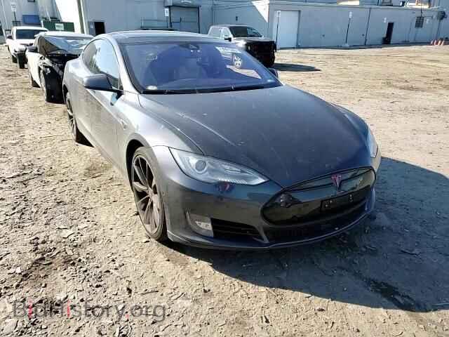2016 Tesla MODEL S (VIN 5YJSA1E47GF131672) — фото 13 из 14
