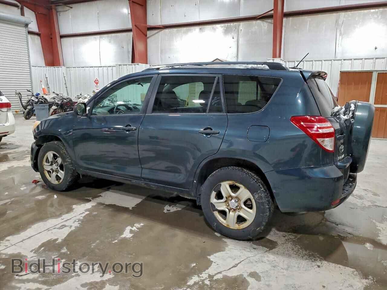 2011 TOYOTA RAV4 - VIN: 2T3BF4DV5BW088224 - Фото 2