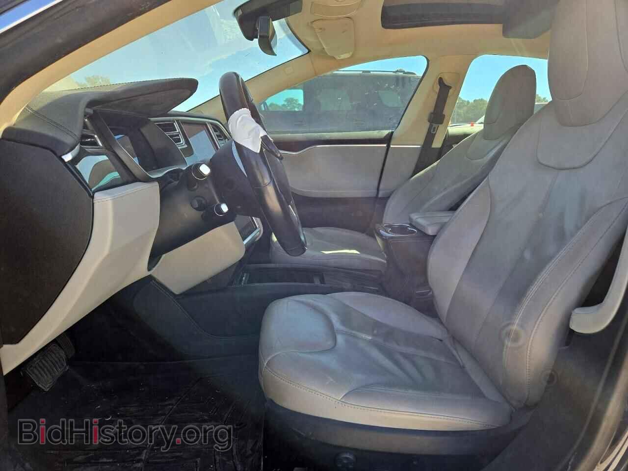 2014 Tesla MODEL S (VIN 5YJSA1H10EFP55635) — photo 7 of 13