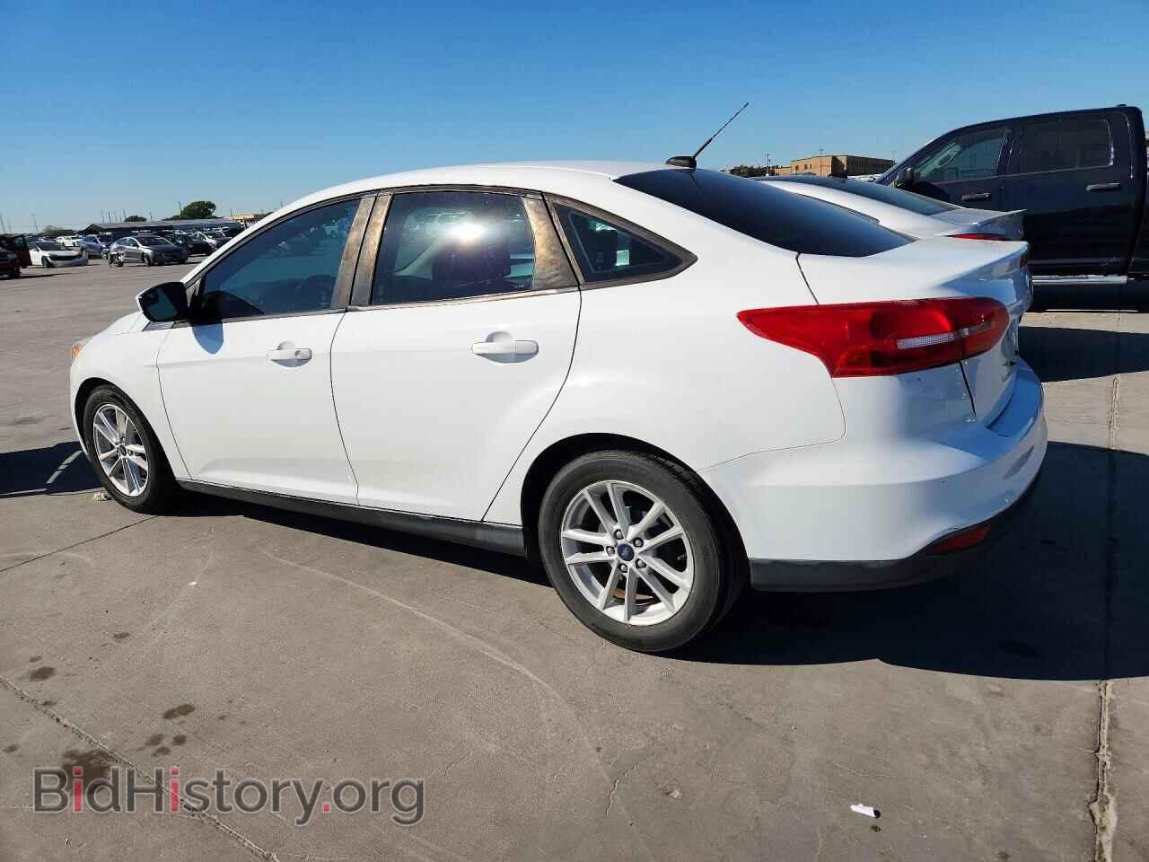 2018 Ford FOCUS (VIN 1FADP3F28JL302570) — фото 2 из 12