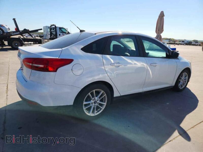 2018 Ford FOCUS (VIN 1FADP3F28JL302570) — фото 3 из 12