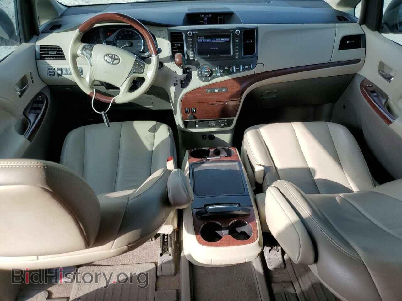 2014 TOYOTA All Models - VIN: 5TDYK3DCXES464033 - Фото 8