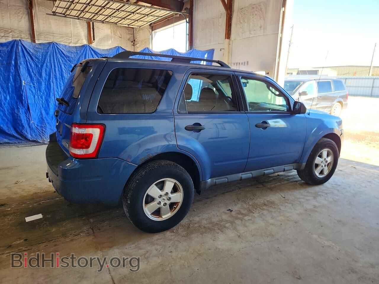 2010 Ford ESCAPE (VIN 1FMCU9DG2AKD17499) — фото 3 из 13