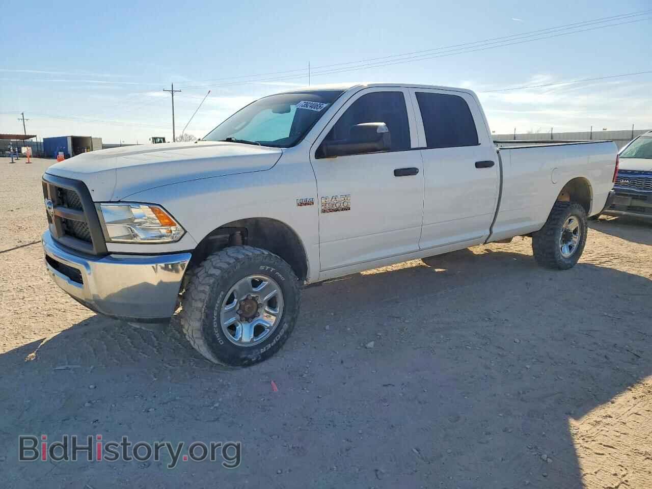 Photo 3C6UR5HJ3HG715841 - RAM All Models 2017