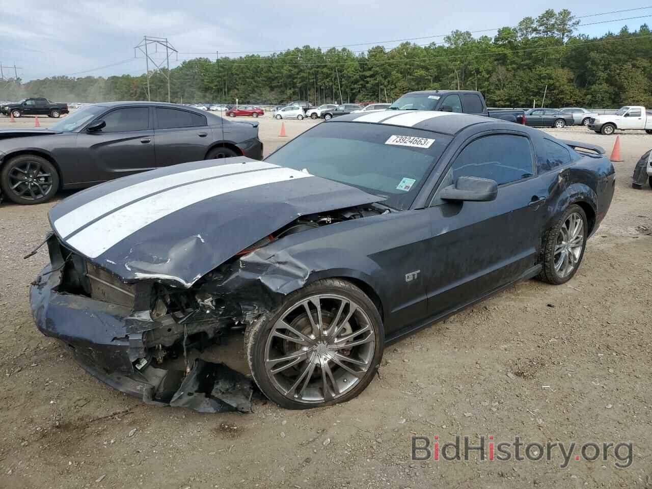 Photo 1ZVHT82H375216527 - FORD MUSTANG 2007