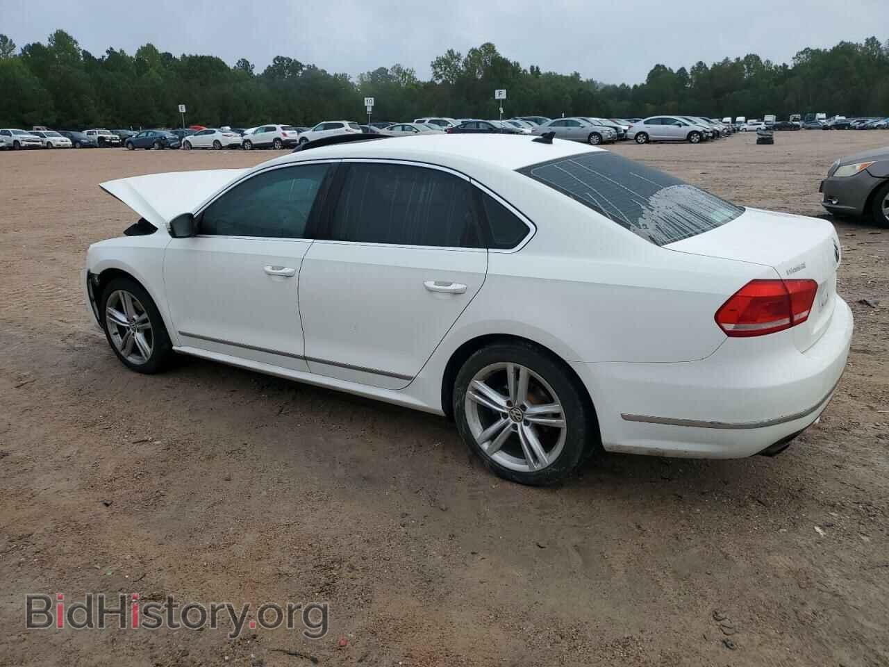 2015 VOLKSWAGEN PASSAT - VIN: 1VWCS7A39FC105634 - Фото 2