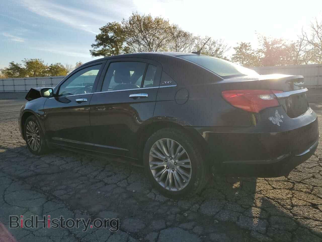 2011 CHRYSLER 200 - VIN: 1C3BC2FG2BN623159 - Фото 2