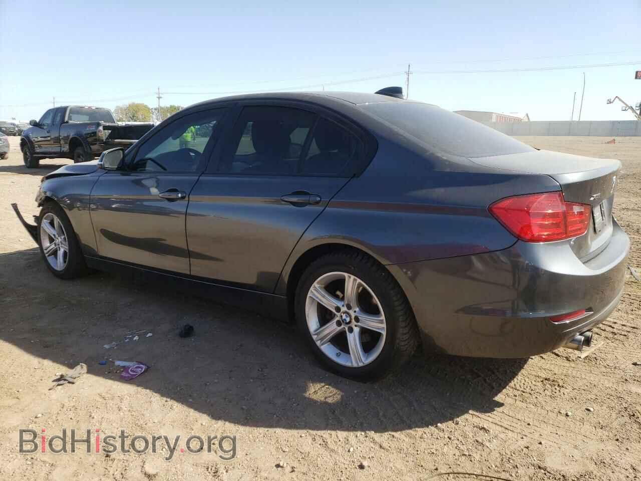 2013 BMW 3 SERIES - VIN: WBA3B5C57DF590855 - Фото 2