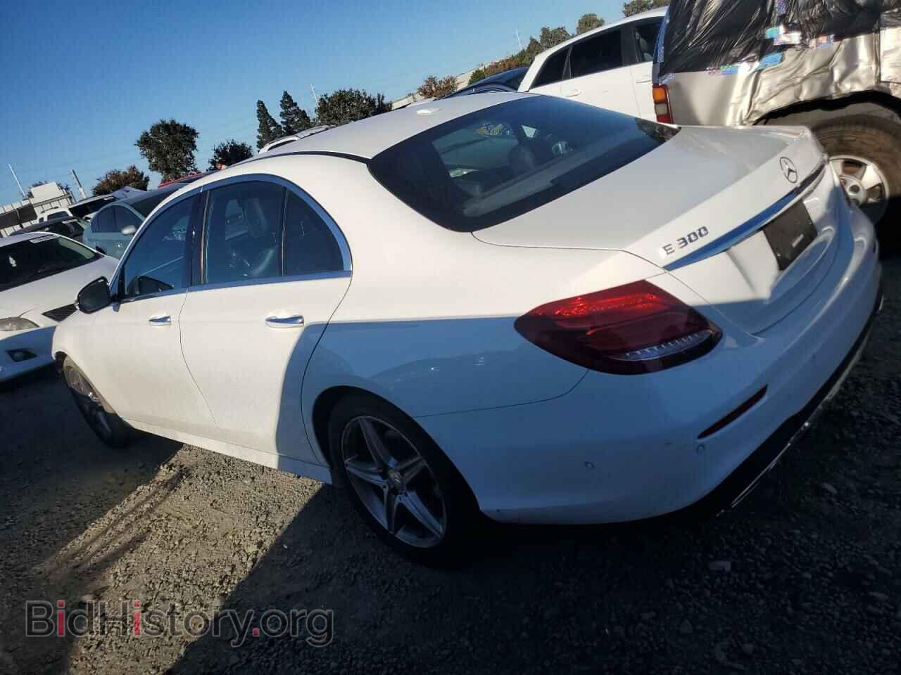 2017 MERCEDES-BENZ E-CLASS - VIN: WDDZF4JB2HA023630 - Фото 2