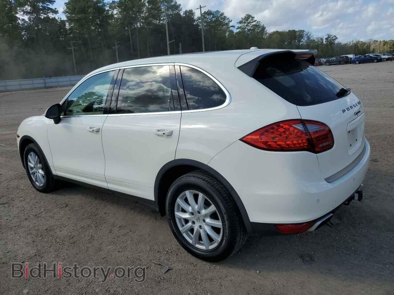 2011 PORSCHE CAYENNE - VIN: WP1AA2A25BLA06129 - Фото 2