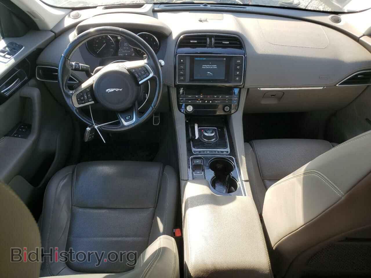 2017 JAGUAR F-PACE - VIN: SADCL2BV6HA884562 - Фото 8