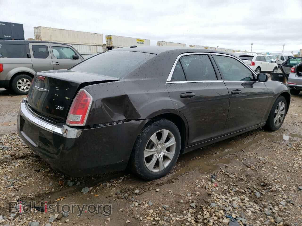 2012 CHRYSLER 300 - VIN: 2C3CCAAG2CH201974 - Фото 3