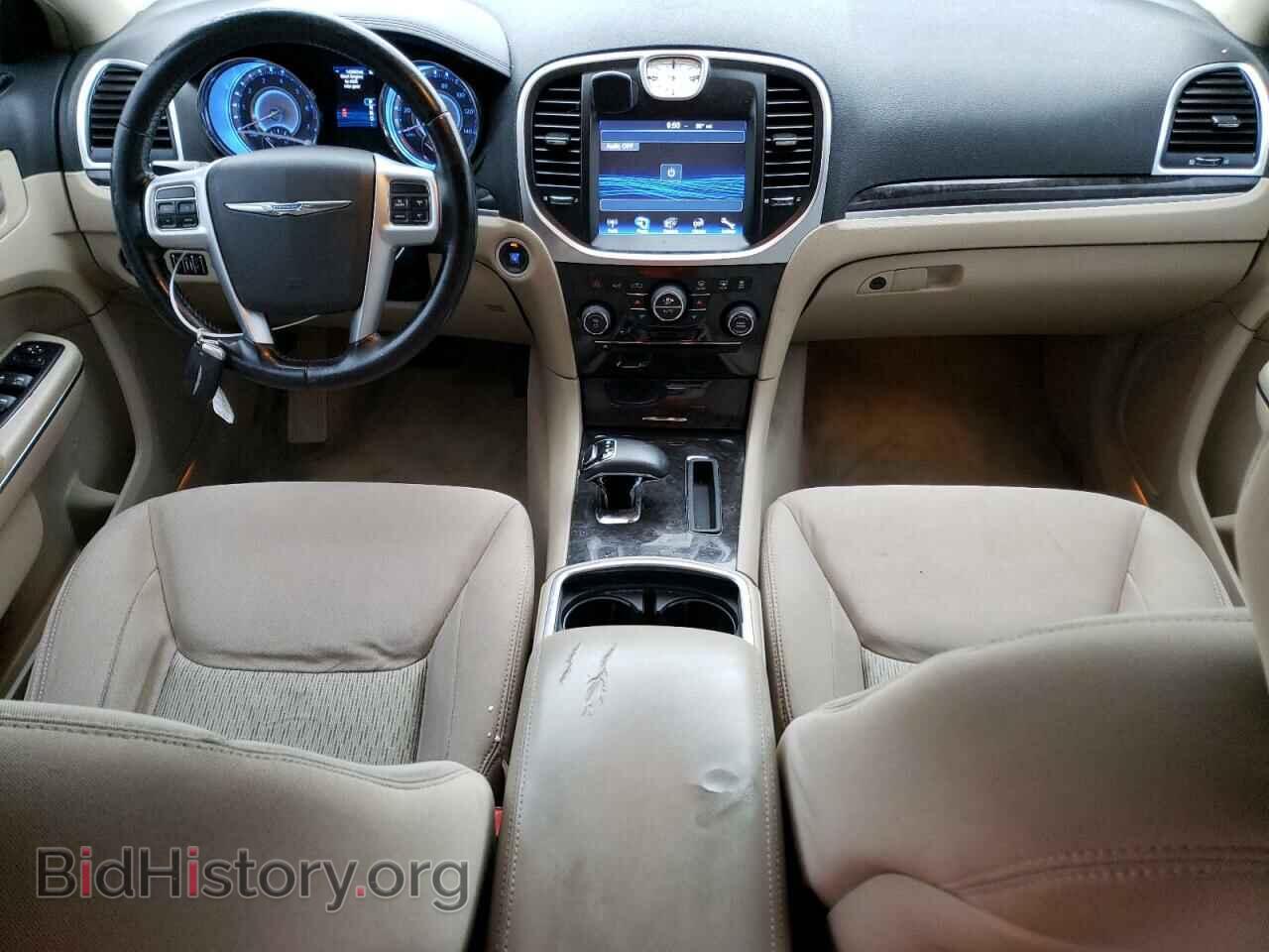 2012 CHRYSLER 300 - VIN: 2C3CCAAG2CH201974 - Фото 8