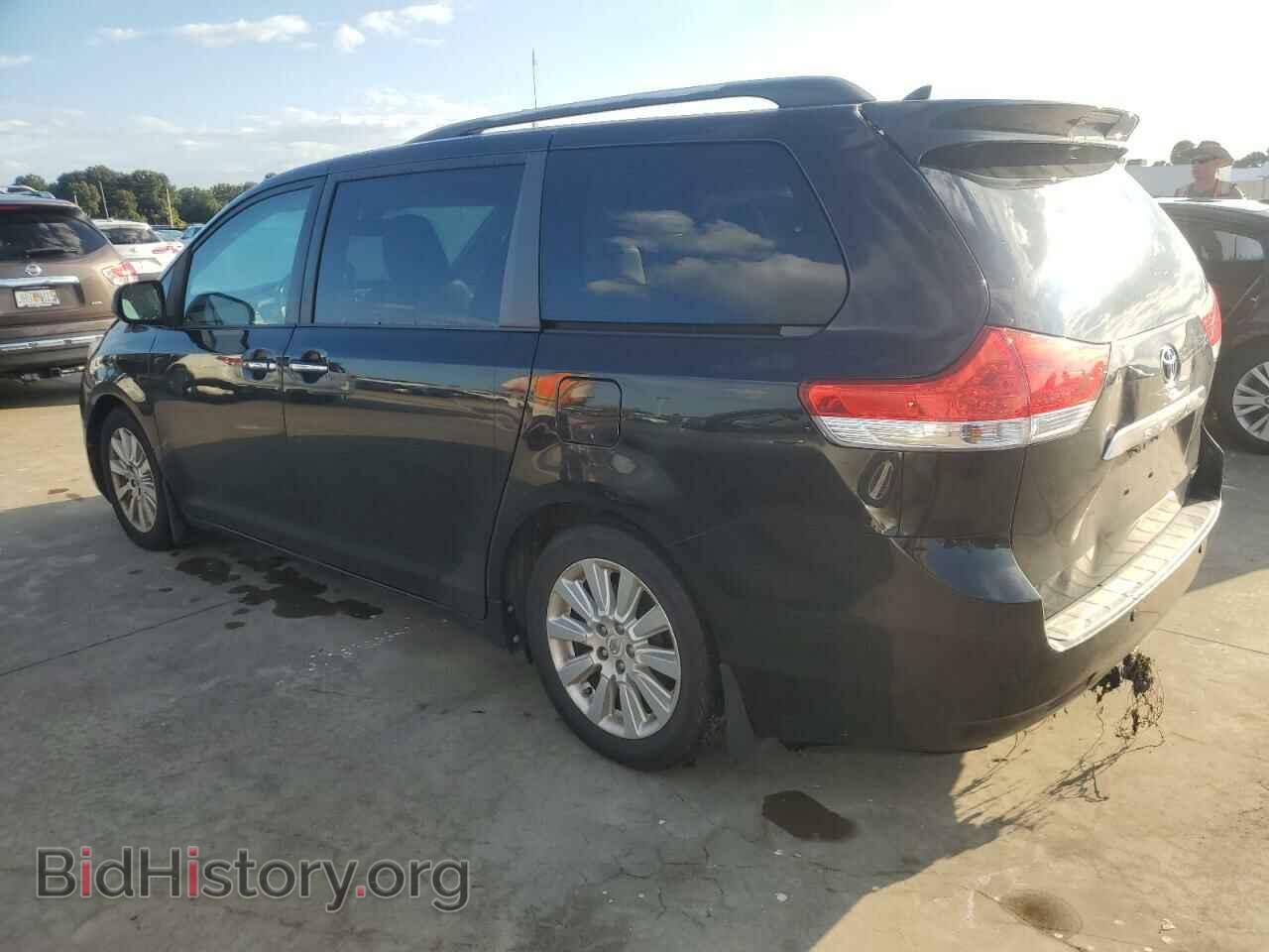 2011 TOYOTA All Models - VIN: 5TDYK3DC8BS055430 - Фото 2