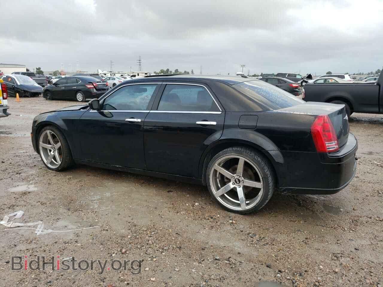 2010 CHRYSLER 300 - VIN: 2C3CA9CT4AH329872 - Фото 2