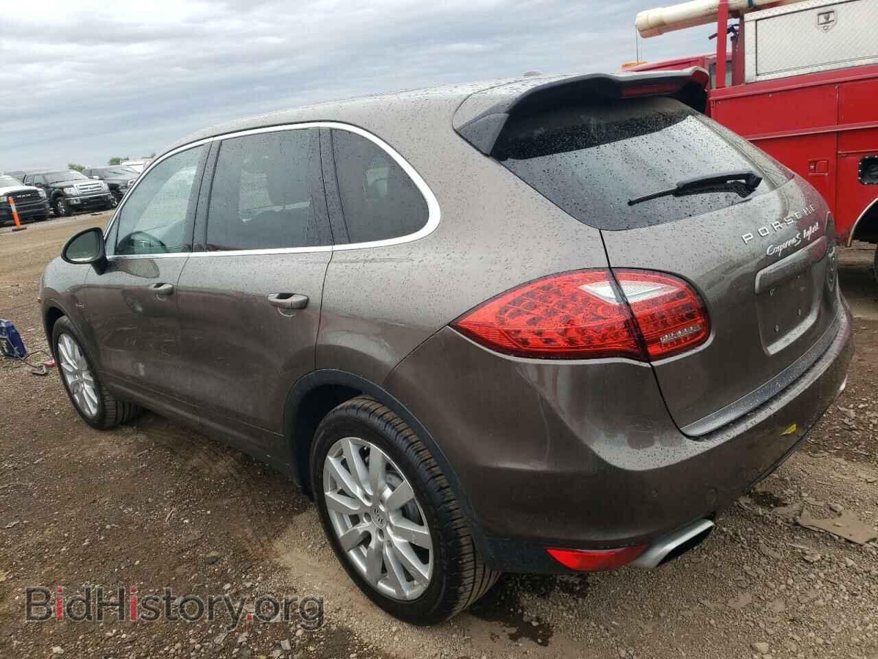 2012 PORSCHE CAYENNE - VIN: WP1AE2A29CLA93474 - Фото 2