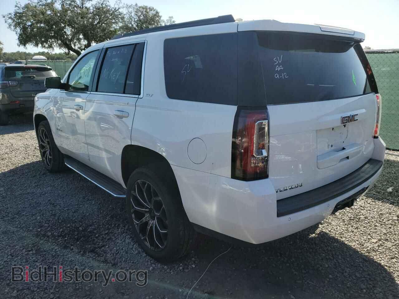 2020 GMC YUKON - VIN: 1GKS2BKC2LR158110 - Фото 2