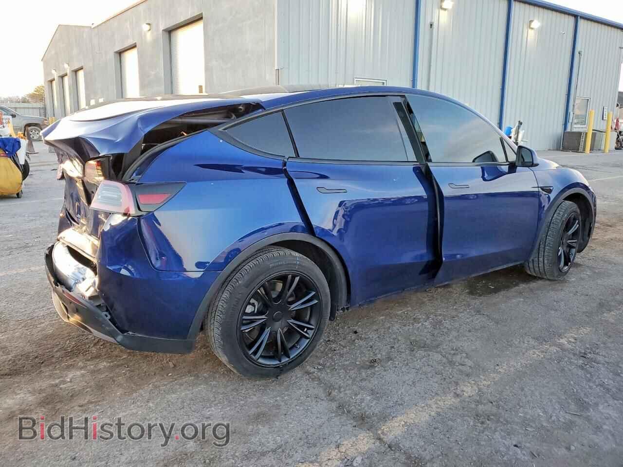 2024 TESLA MODEL Y - VIN: 7SAYGDEE3RA290758 - Фото 3