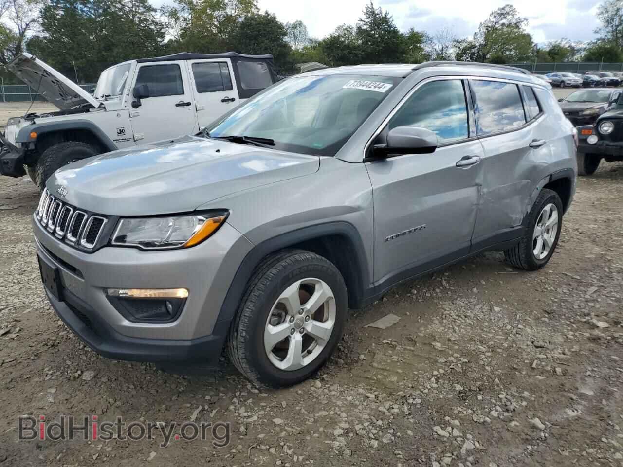 Photo 3C4NJDBB7HT660737 - JEEP COMPASS 2017