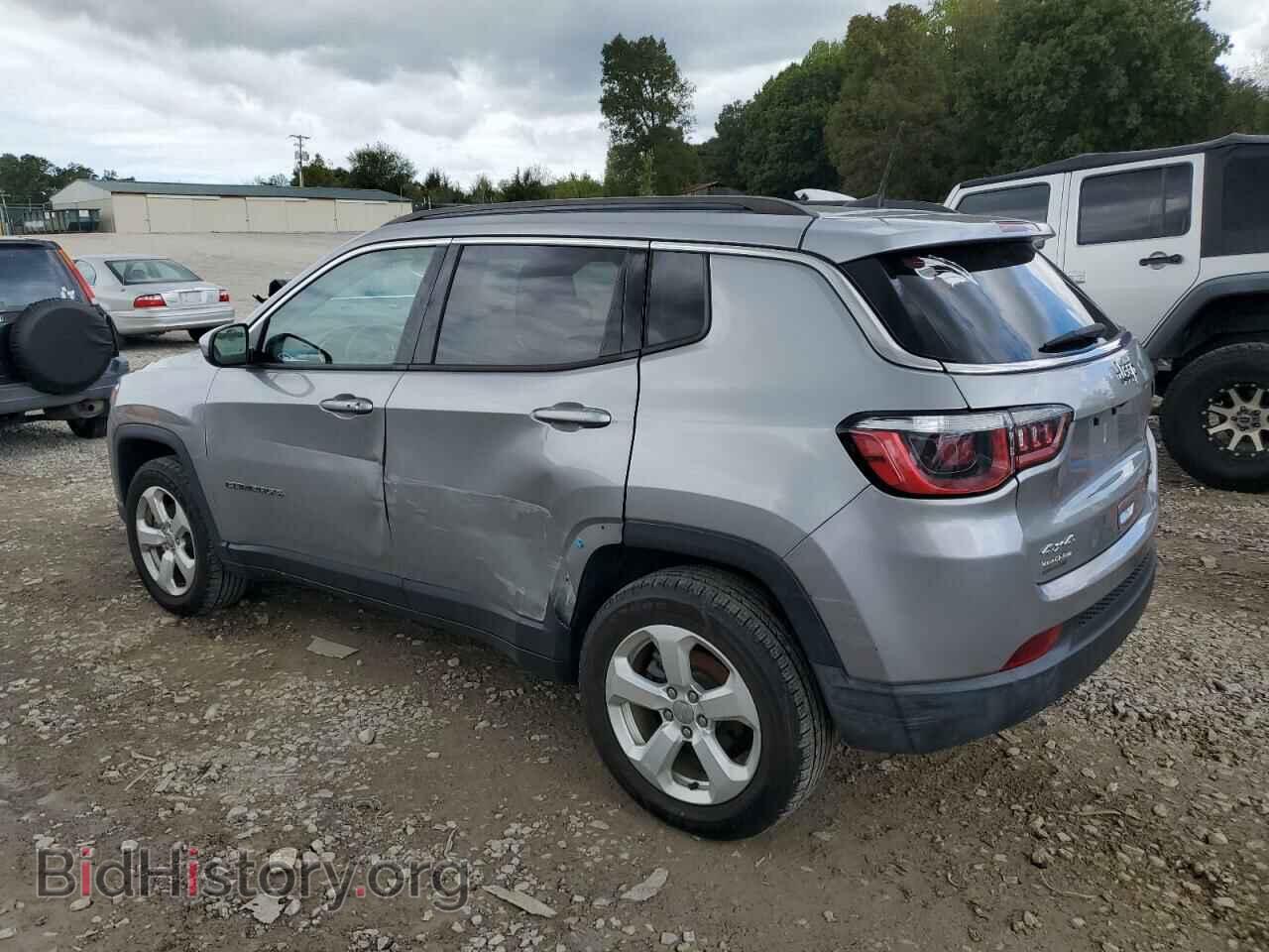 2017 JEEP COMPASS - VIN: 3C4NJDBB7HT660737 - Photo 2