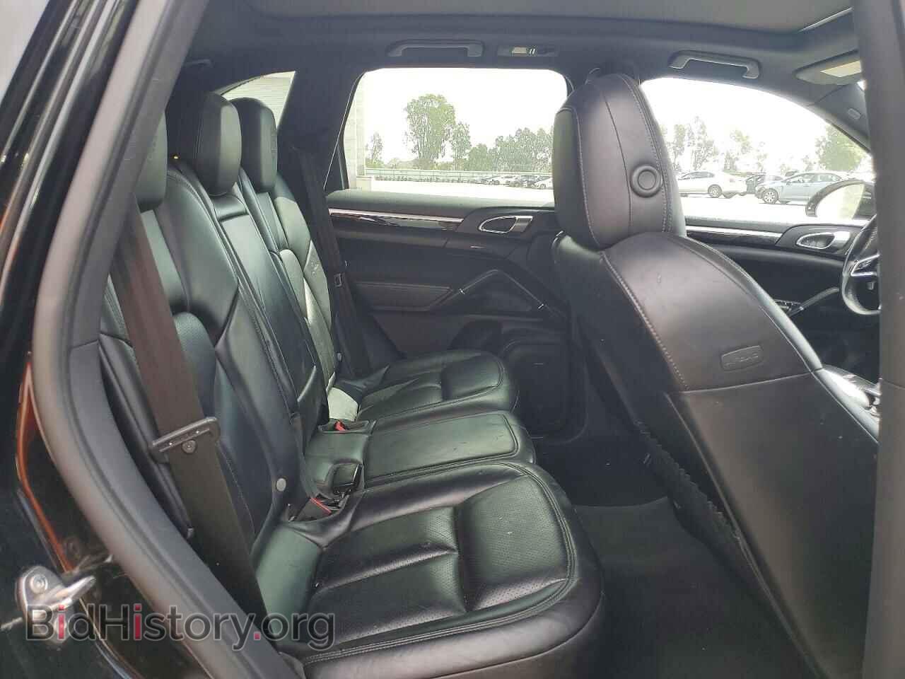 2017 PORSCHE CAYENNE - VIN: WP1AE2A20HLA75579 - Фото 10