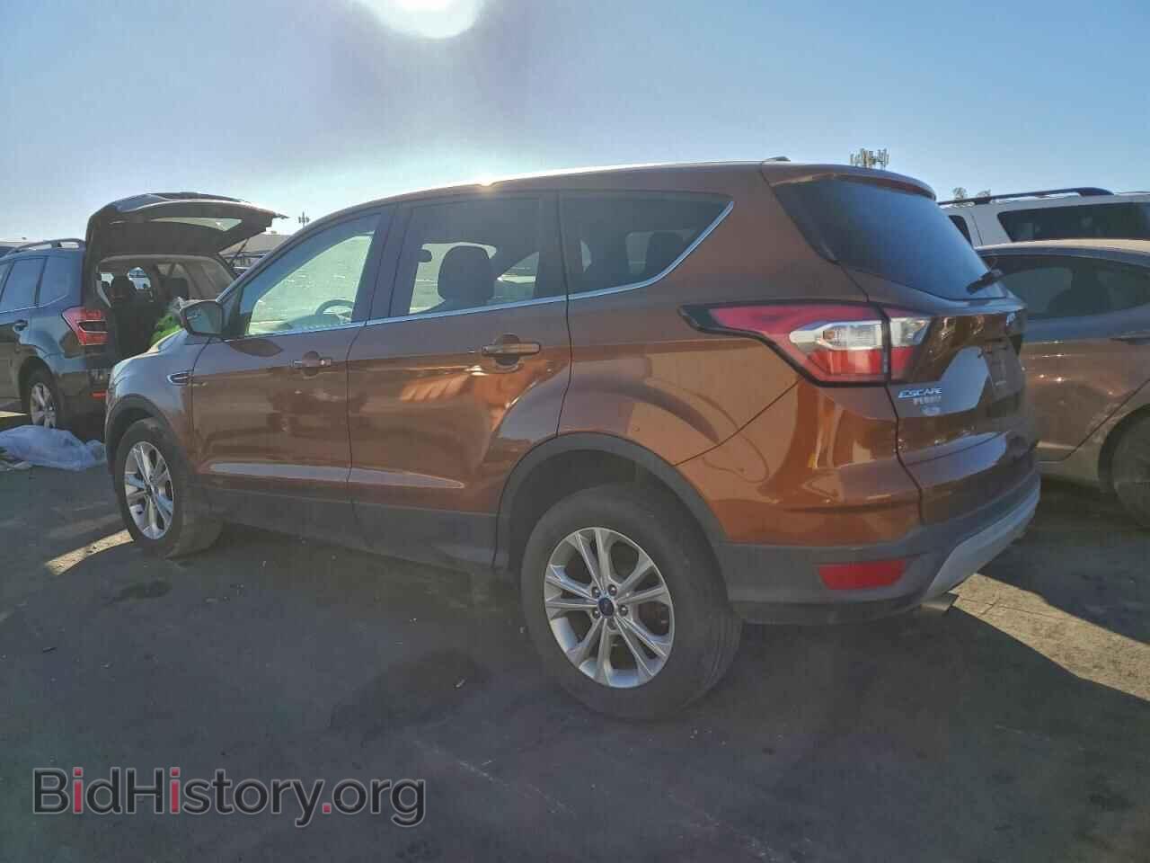2017 FORD ESCAPE - VIN: 1FMCU0GD8HUD38367 - Фото 2