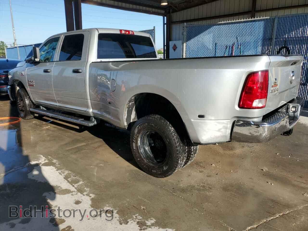 2018 RAM All Models - VIN: 3C63RRGL6JG330821 - Фото 2