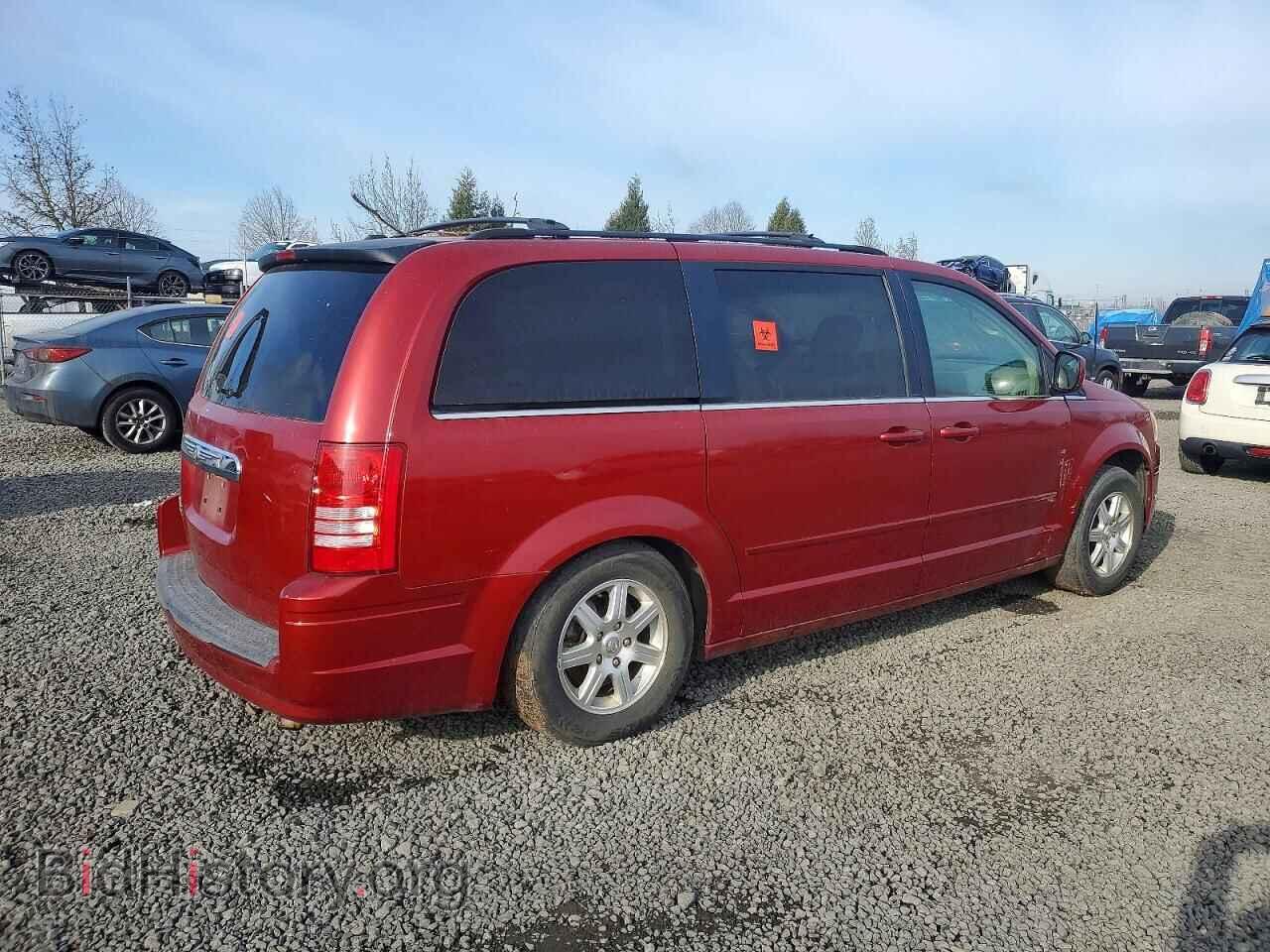 2008 CHRYSLER MINIVAN - VIN: 2A8HR54P28R649631 - Фото 3