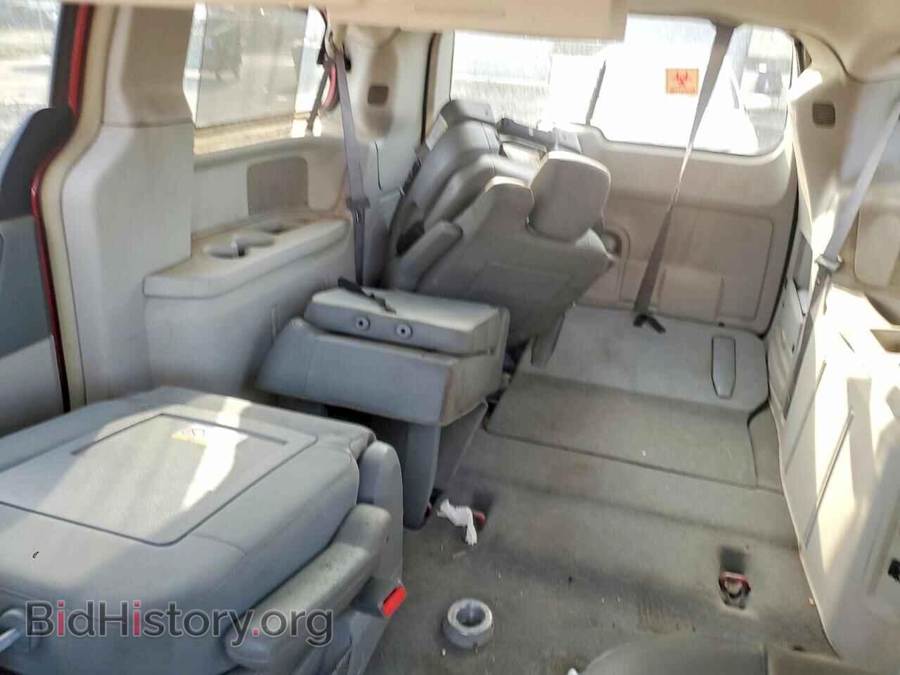 2008 CHRYSLER MINIVAN - VIN: 2A8HR54P28R649631 - Фото 10