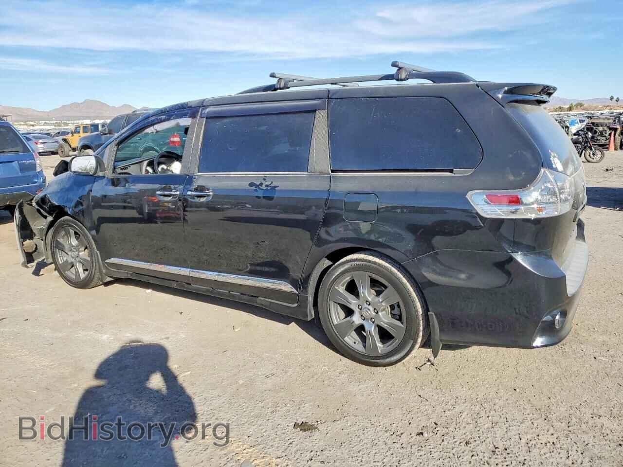 2017 TOYOTA SIENNA - VIN: 5TDXZ3DC4HS829267 - Фото 2