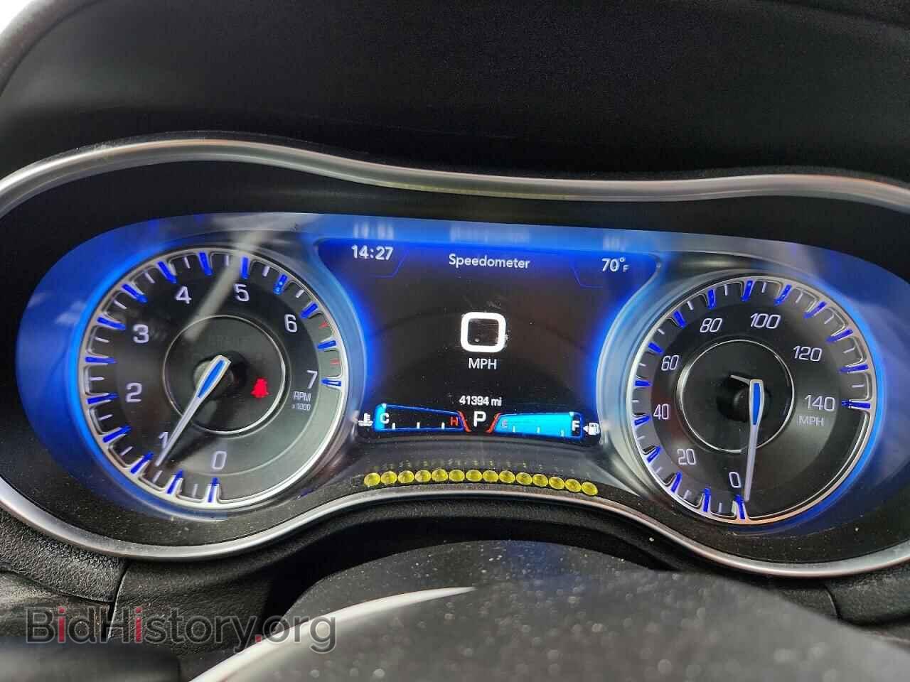 2018 CHRYSLER 300 - VIN: 2C3CCAAG2JH222787 - Фото 9