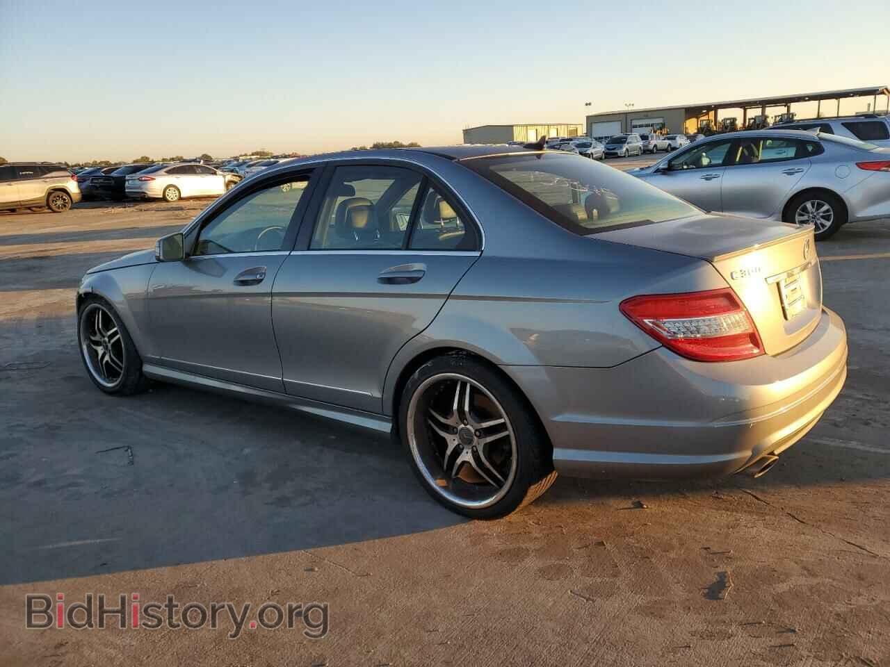 2011 MERCEDES-BENZ C-CLASS - VIN: WDDGF5EB3BA450345 - Фото 2