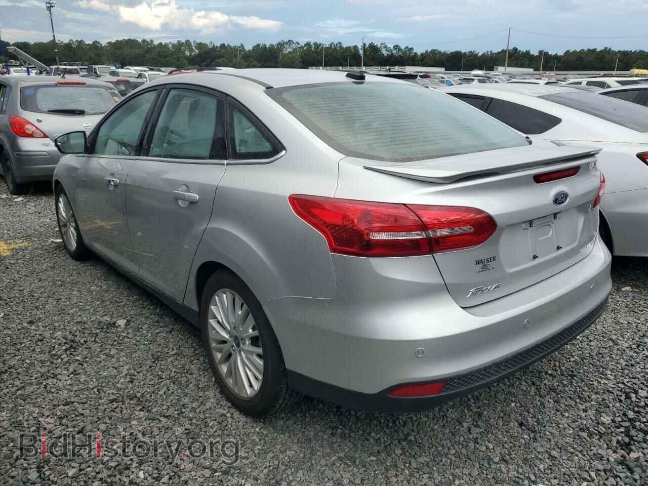 2018 FORD FOCUS - VIN: 1FADP3J27JL209109 - Фото 2