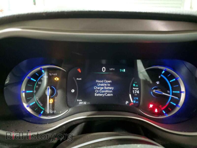 2022 Chrysler PACIFICA (VIN 2C4RC1L75NR206800) — photo 9 of 13