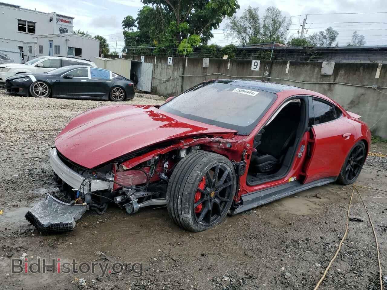 Фотография WP0AD2Y11RSA47589 - PORSCHE TAYCAN GTS 2024
