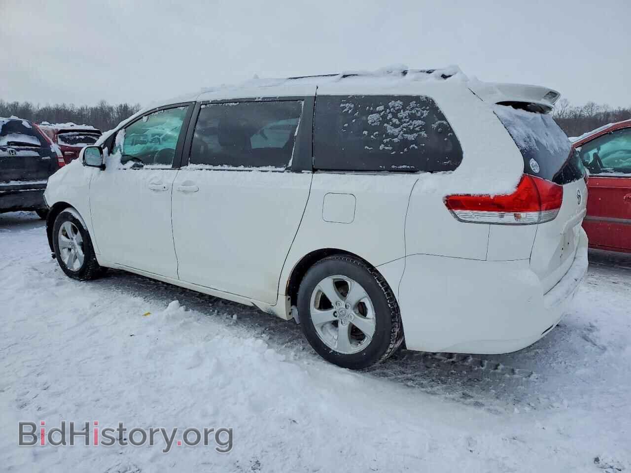 2011 TOYOTA All Models - VIN: 5TDKK3DC4BS071680 - Фото 2