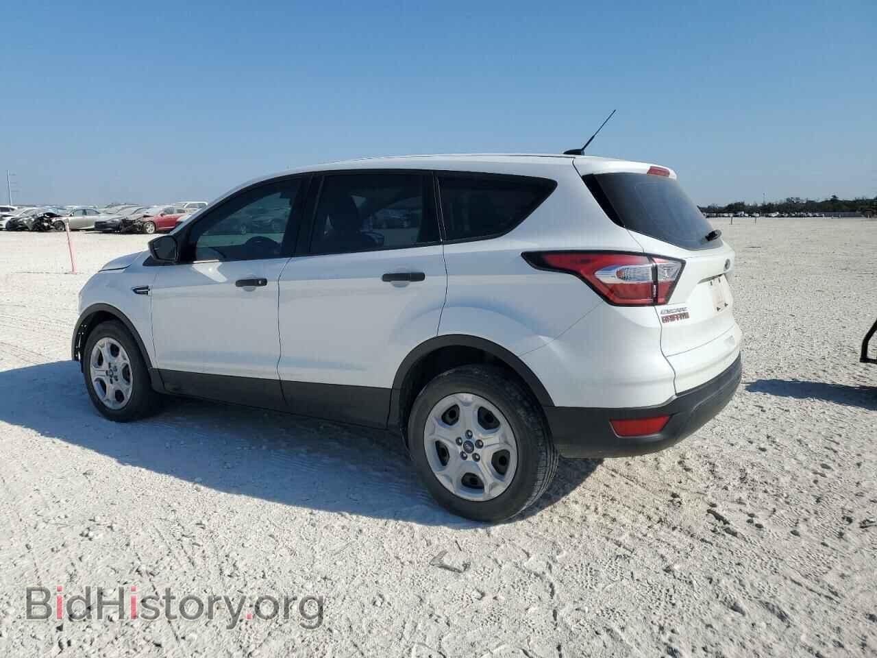 2018 FORD ESCAPE - VIN: 1FMCU0F70JUB83069 - Фото 2