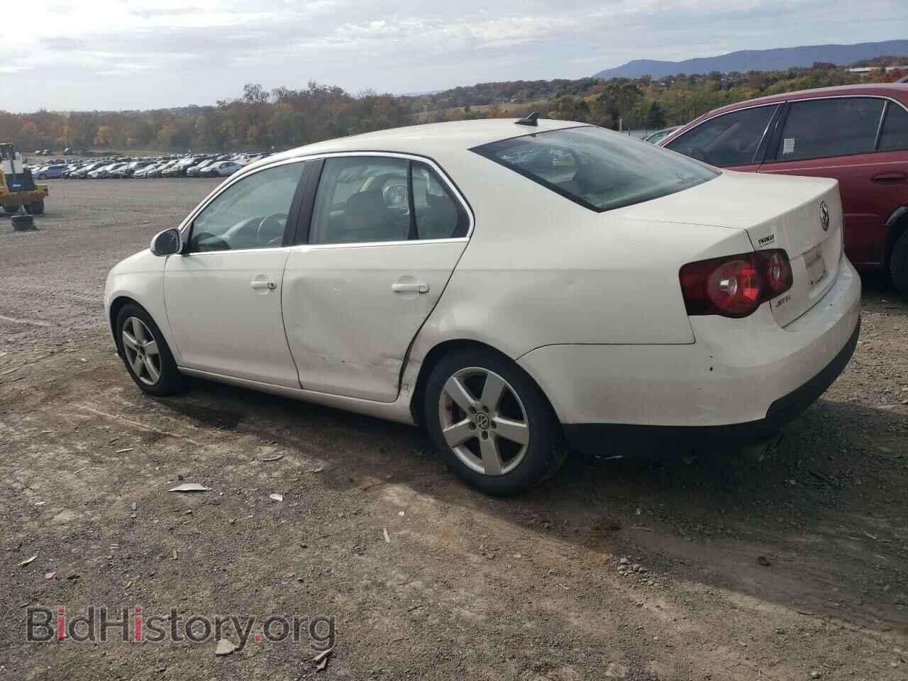 2008 VOLKSWAGEN JETTA - VIN: 3VWRM71K28M123728 - Фото 2