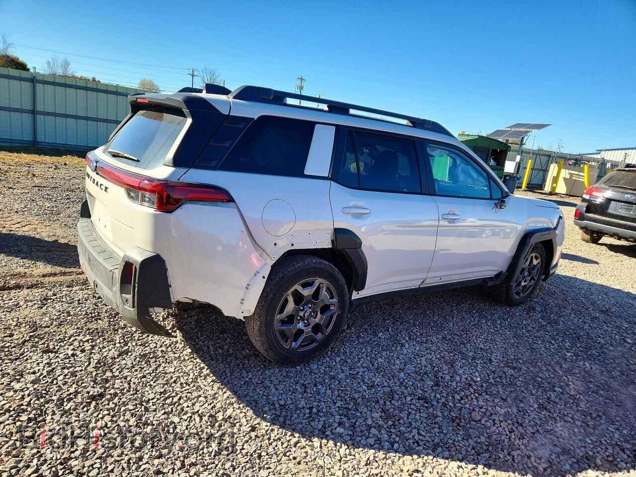 2026 Subaru OUTBACK (VIN JF2BUPAD2TY452143) — photo 3 of 13