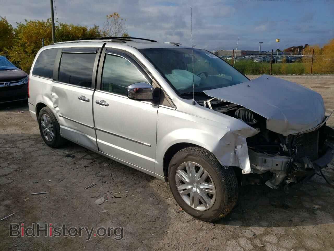 2008 CHRYSLER MINIVAN - VIN: 2A8HR64X28R691836 - Фото 4