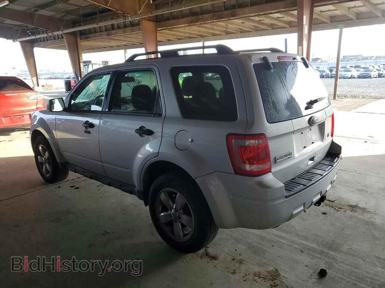 2011 FORD ESCAPE - VIN: 1FMCU9DG0BKB72836 - Фото 2