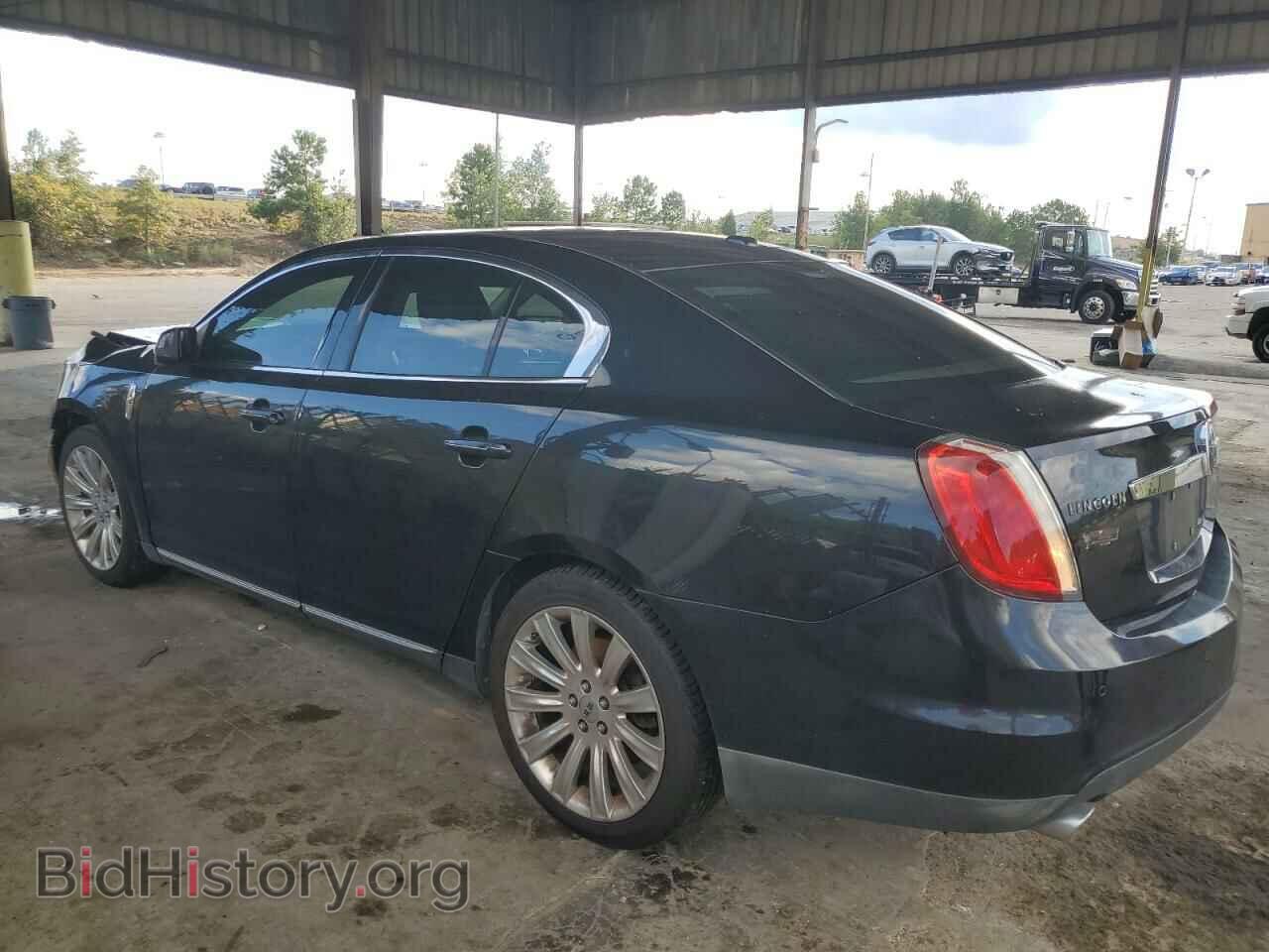 2010 LINCOLN MKS - VIN: 1LNHL9DR0AG602862 - Фото 2