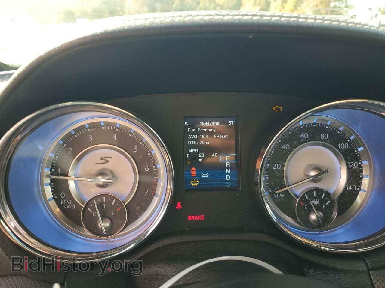 2014 CHRYSLER 300 - VIN: 2C3CCAGG0EH365833 - Фото 9