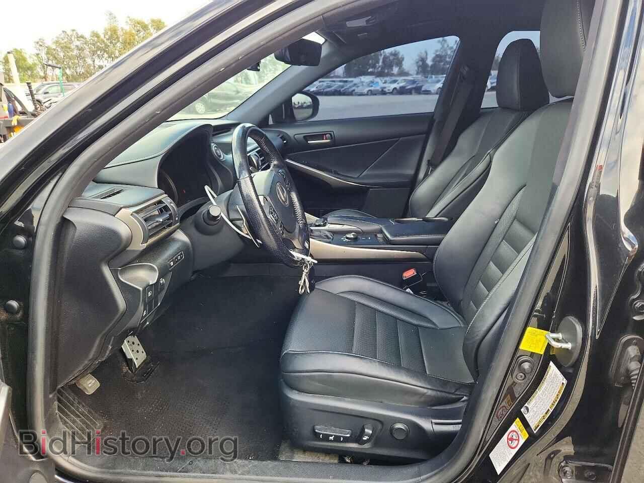 2017 Lexus IS (VIN JTHBA1D29H5055275) — photo 7 of 14