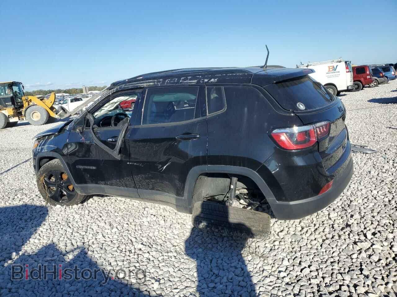 2018 JEEP COMPASS - VIN: 3C4NJDBB3JT304341 - Photo 2