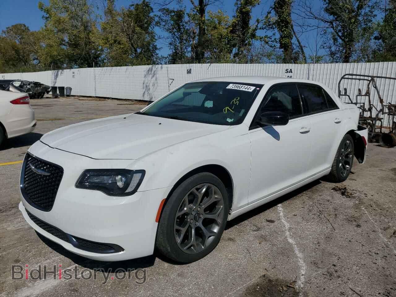 Фотография 2C3CCAAG5JH340526 - CHRYSLER 300 2018