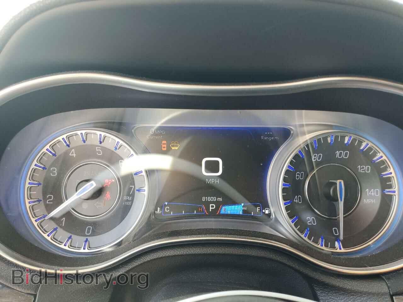 2018 CHRYSLER 300 - VIN: 2C3CCAAG5JH340526 - Фото 9