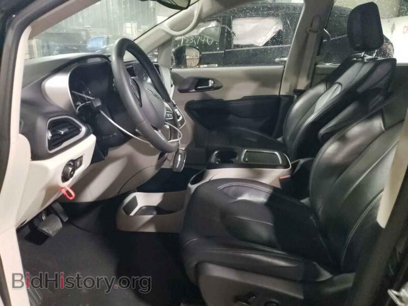 2022 Chrysler PACIFICA (VIN 2C4RC1BG1NR170833) — photo 7 of 12