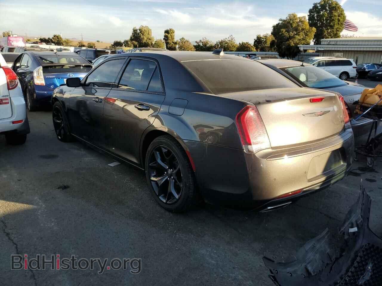 2021 CHRYSLER 300 - VIN: 2C3CCABG5MH541250 - Фото 2